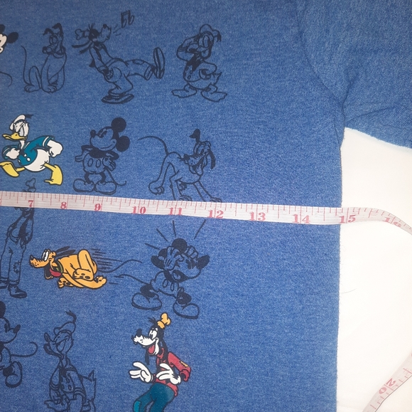 Disney | Characters Tshirt Blue Size M (7/8) Like New - Picture 6 of 8